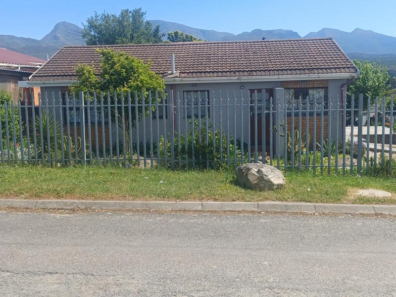 3 Bedroom Property for Sale in Pineview Western Cape